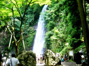 清々しい滝のパワーに癒される！岐阜県養老公園と養老の滝