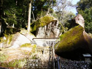 太古の不思議なパワー！日本版ストーンヘンジ美濃“金山巨石群”