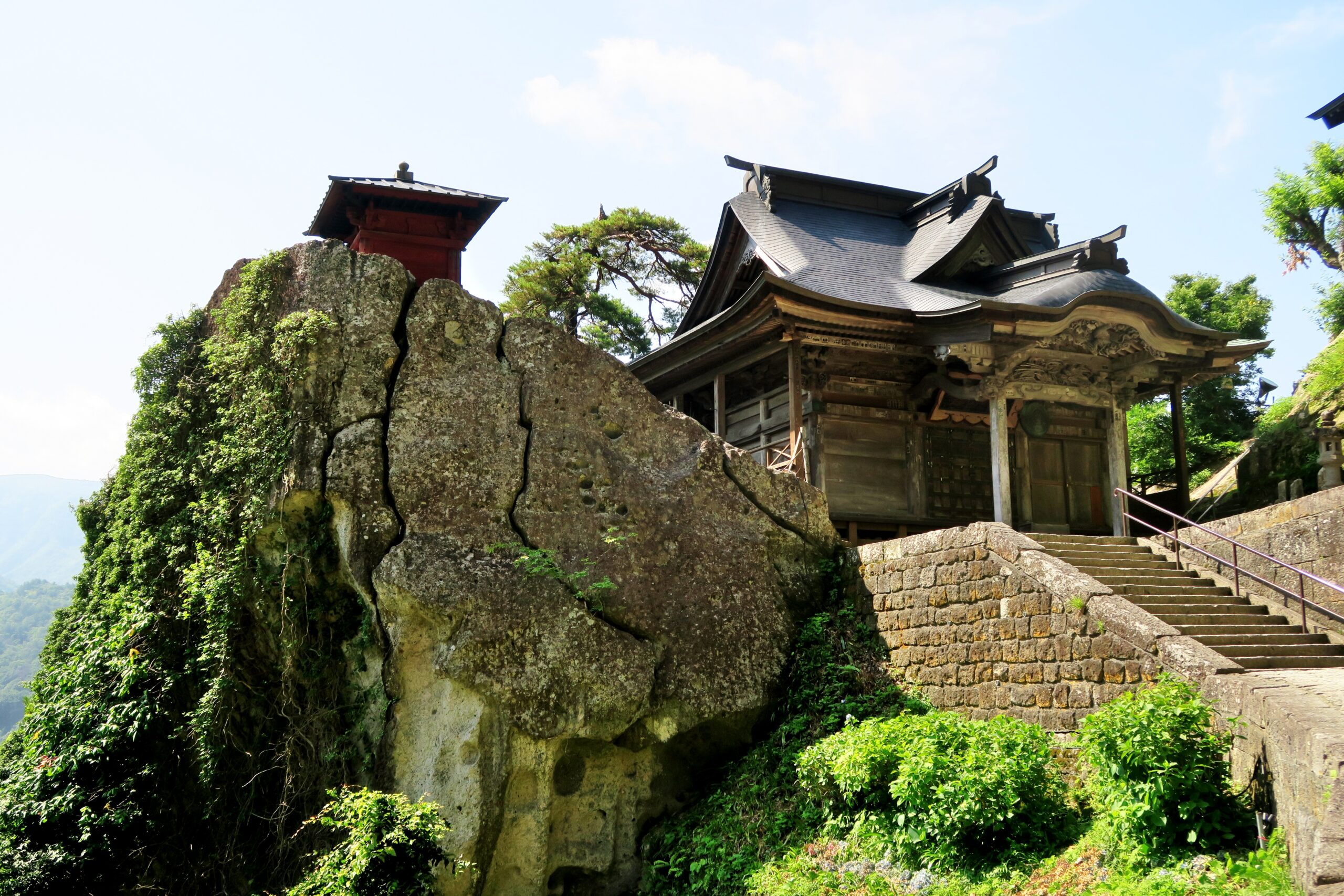 絶景の古刹｢山寺｣こと立石寺を訪ねて、気分は松尾芭蕉なり