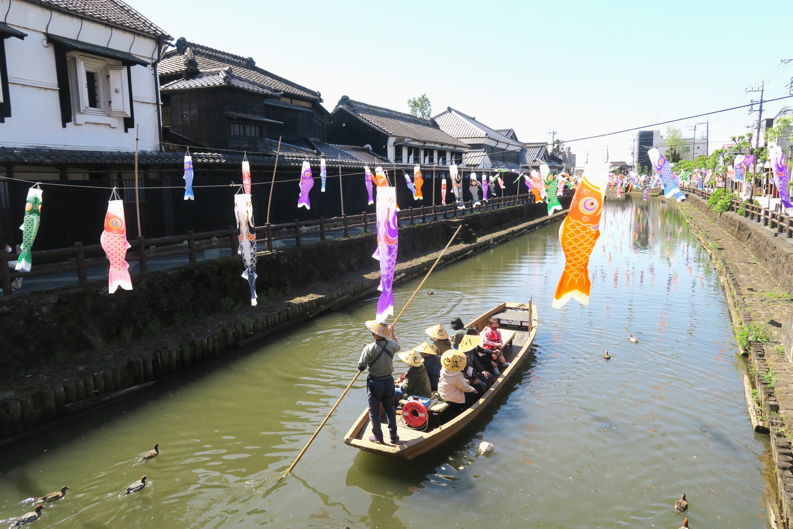 遊覧船で麗らかな時間も！蔵の町栃木の日光例幣使街道を歩く