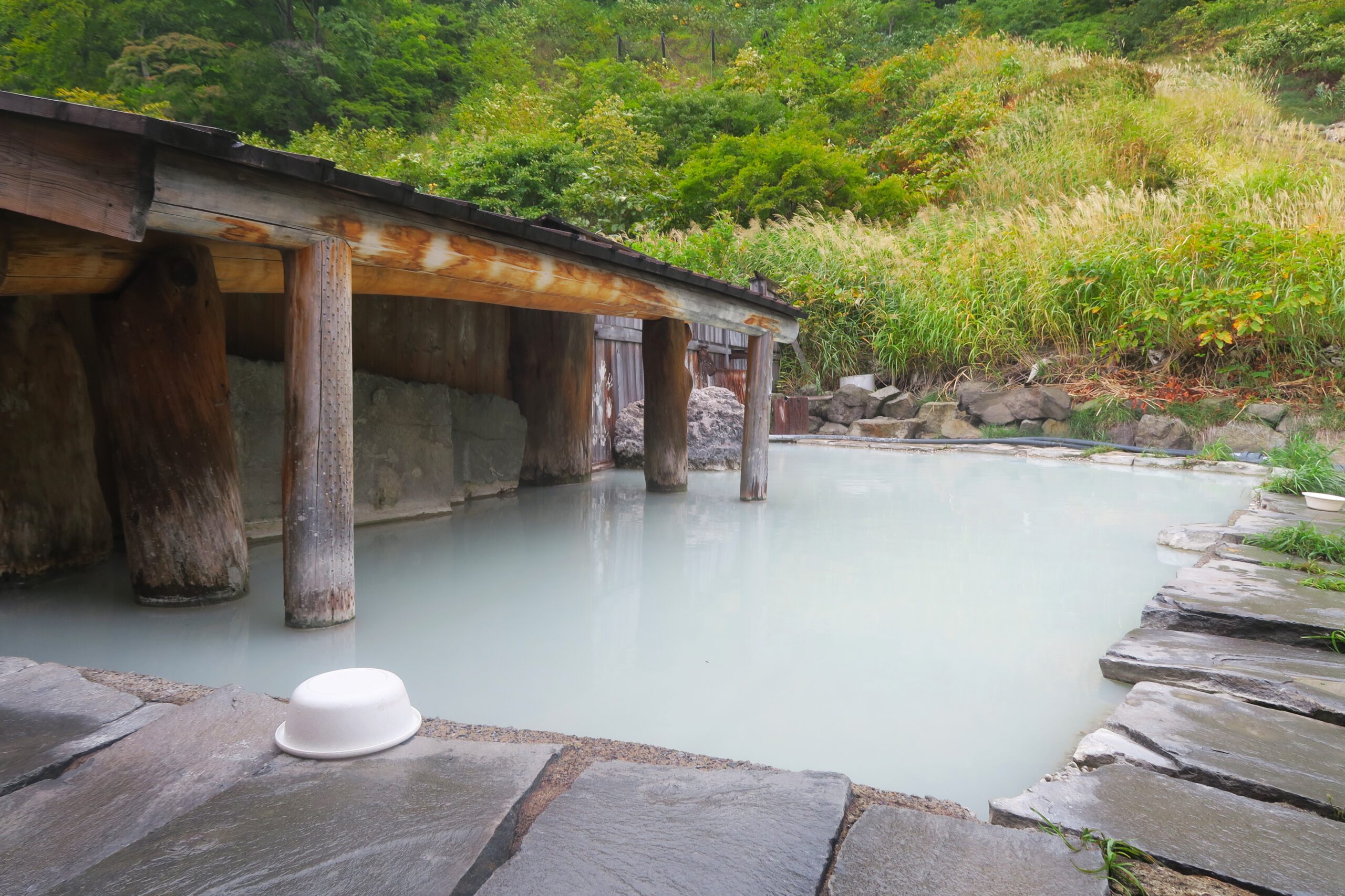 ゆざわジオパーク巡りの終点は天狗伝説の泥湯温泉・奥山旅館