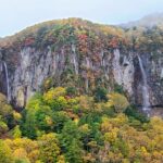 信州須坂にふた筋の神秘の滝が轟音を響かせる米子大瀑布