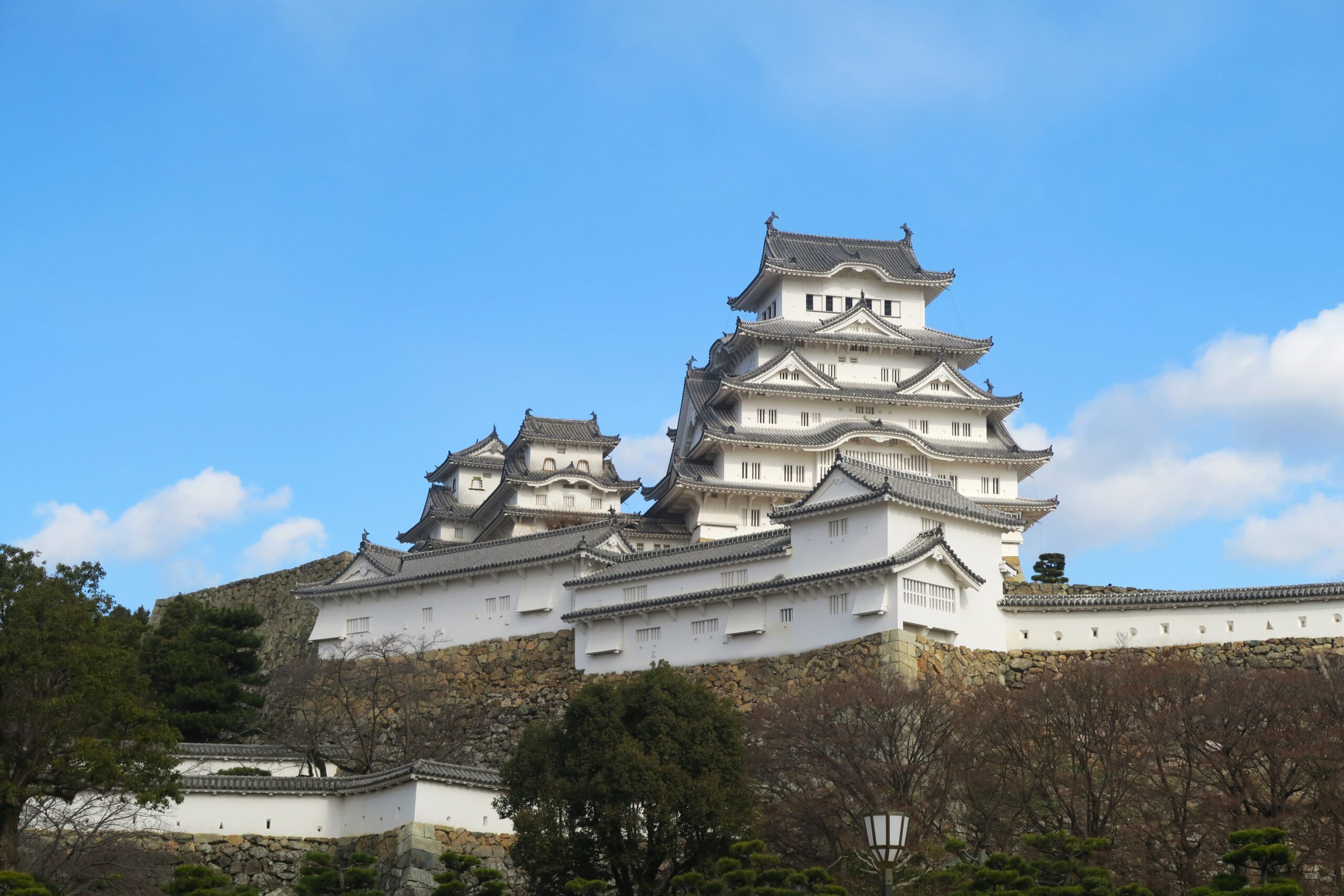 世界遺産・姫路城で時間旅行！随所に技巧の美が光る白亜の名城