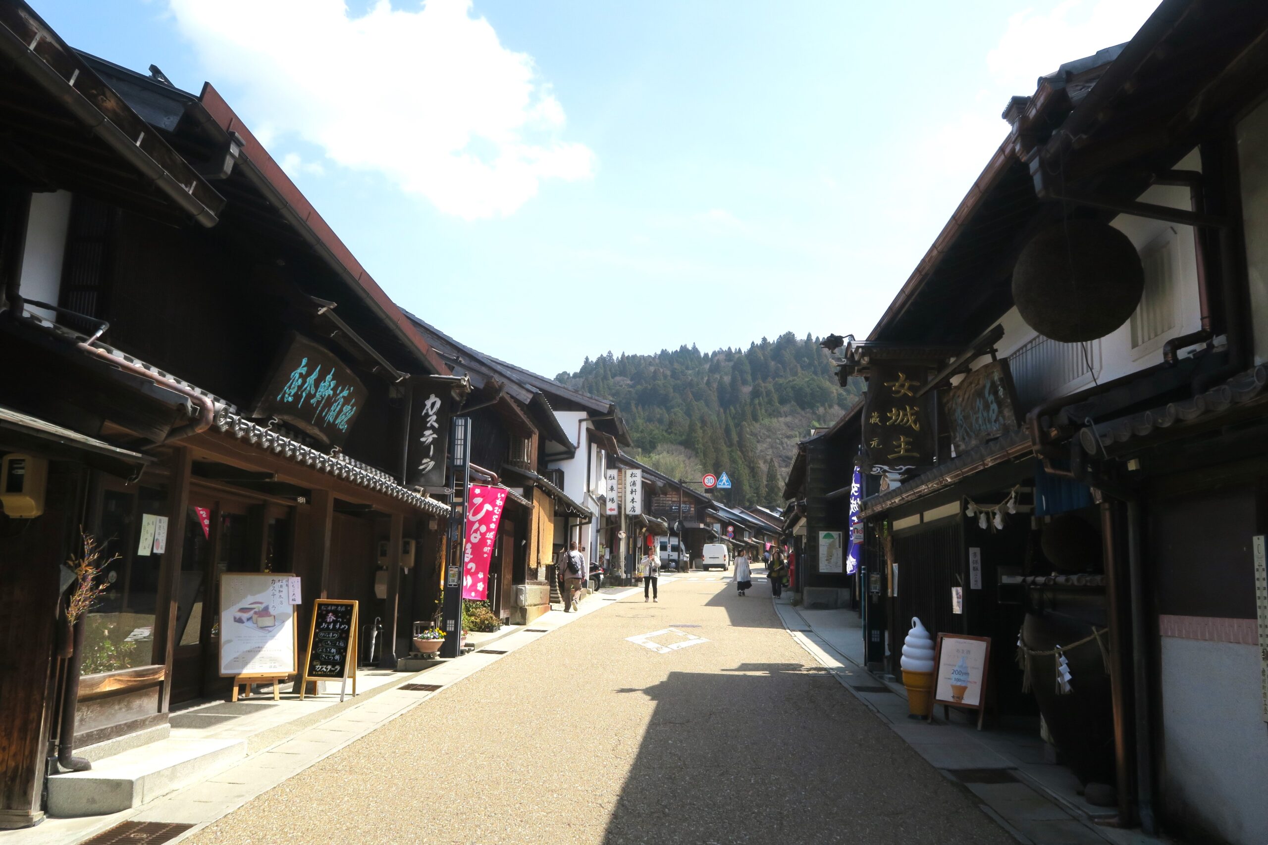 ロケ地巡りも楽しみ！岩村城跡の麓に佇む江戸の町並みを歩く