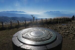 ゆるキャン△の聖地・高ボッチ高原で諏訪湖の先に富士山を望む